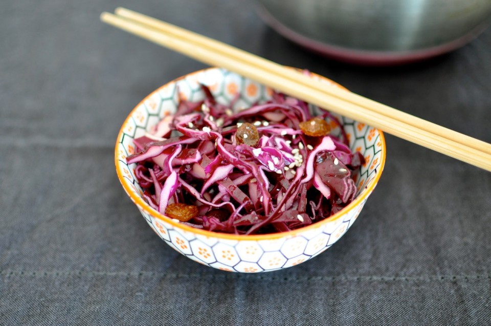 recette salade chou rouge sesame noix raisin sec japon original